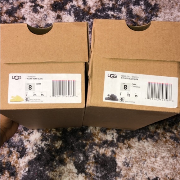 Kids Ugg Slides - Picture 2 of 5